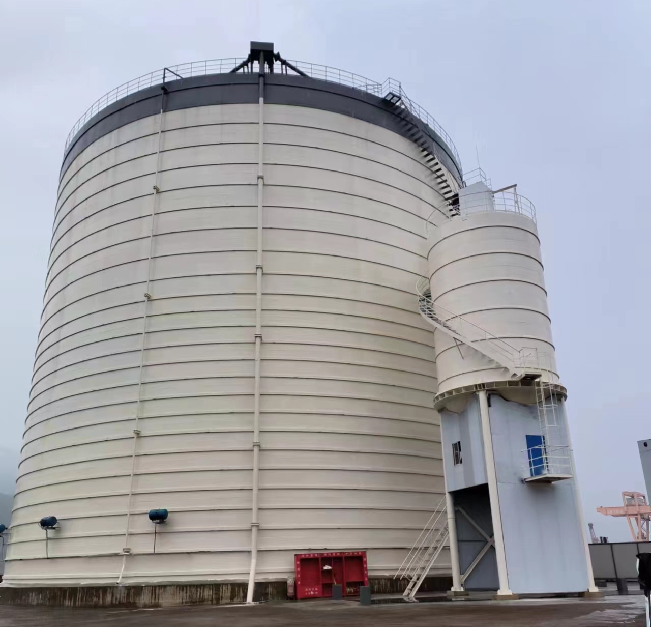 治多10万吨水泥钢板库