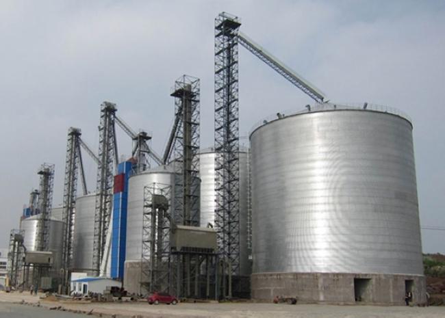 治多大型钢板库构造参数及水泥储存质量